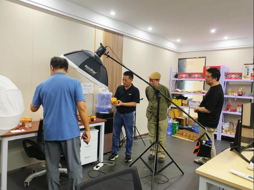 深化校企合作，共促人才培養(yǎng)——蘭育平副院長帶隊(duì)赴企業(yè)開展訪企拓崗專項(xiàng)活動(dòng)紀(jì)實(shí)